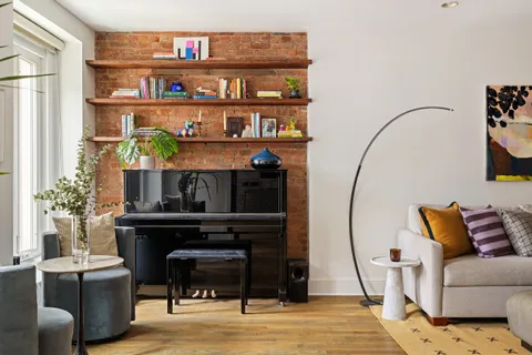 $1,295,000 | 318 2nd Avenue, Unit 4 | Gramercy