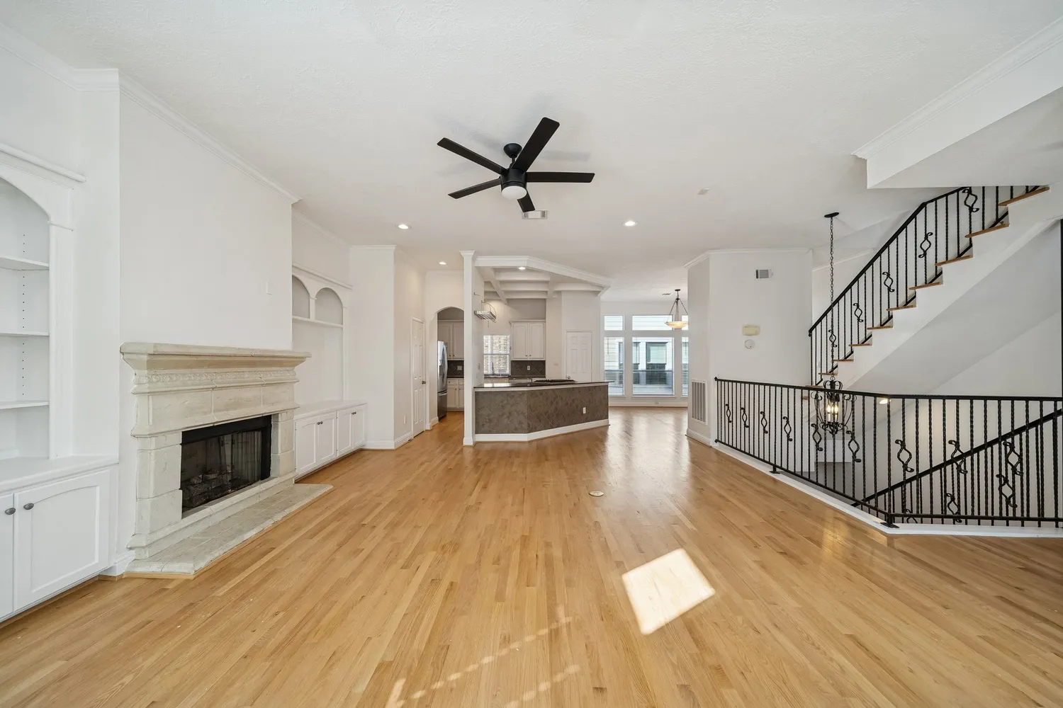 $400,000 | 1304 Dart Street, Unit E, Houston, TX 77007