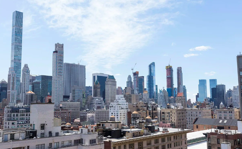 1160 3rd Avenue, Unit 18B Manhattan, NY 10065 - Photo 8 of 12 a city view with lot of high rise buildings