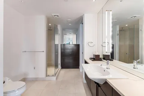 $5,200,000 | 5630 Wisconsin Avenue, Unit 805, Chevy Chase, MD 20815
