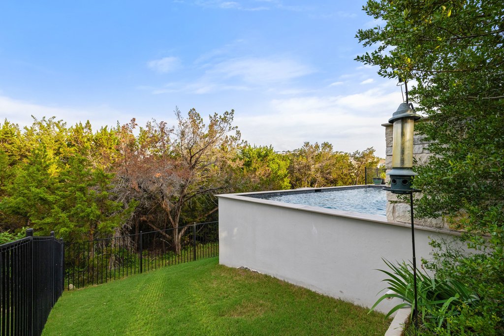 233 Sumalt Gap Way Austin, TX 78738 - Photo 39 of 53