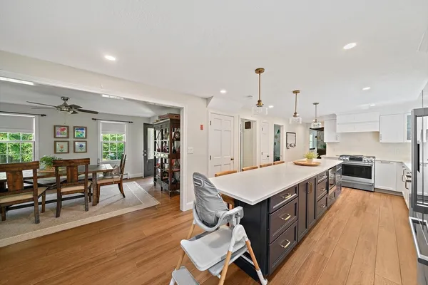 Contact Agent | 89 Sunset Way, Pembroke, MA 02359