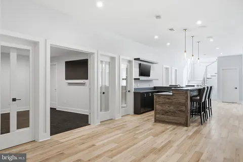 $5,600,000 | 938 Saigon Road, McLean, VA 22102