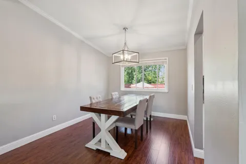 $1,049,000 | 112 Rose Petal Court, Petaluma, CA 94954