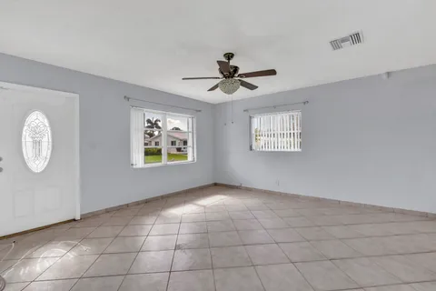 $325,999 | 7115 Northwest 73rd Street, Tamarac, FL 33321