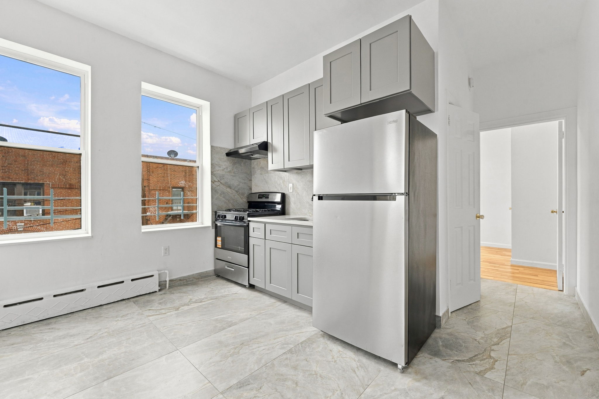 40-25 Junction Boulevard, Unit 3L Queens, NY 11368 - Photo 2 of 8 Gallery Image 2