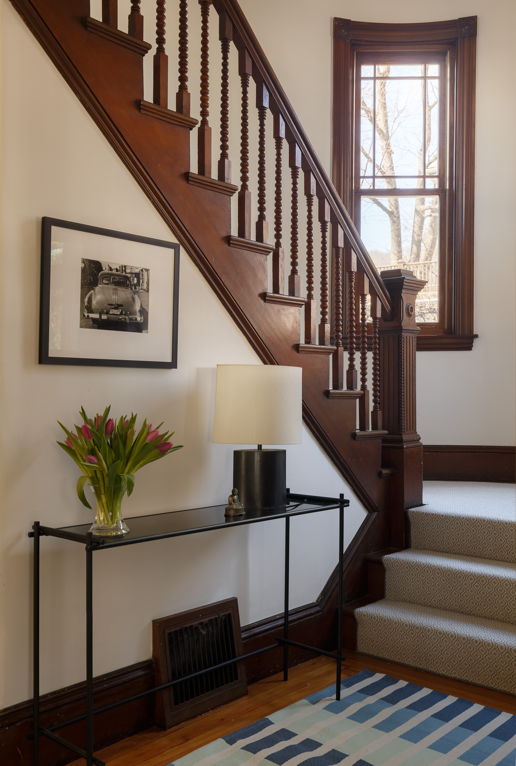 40 Marion Road Watertown, MA 02472 - Photo 3 of 25