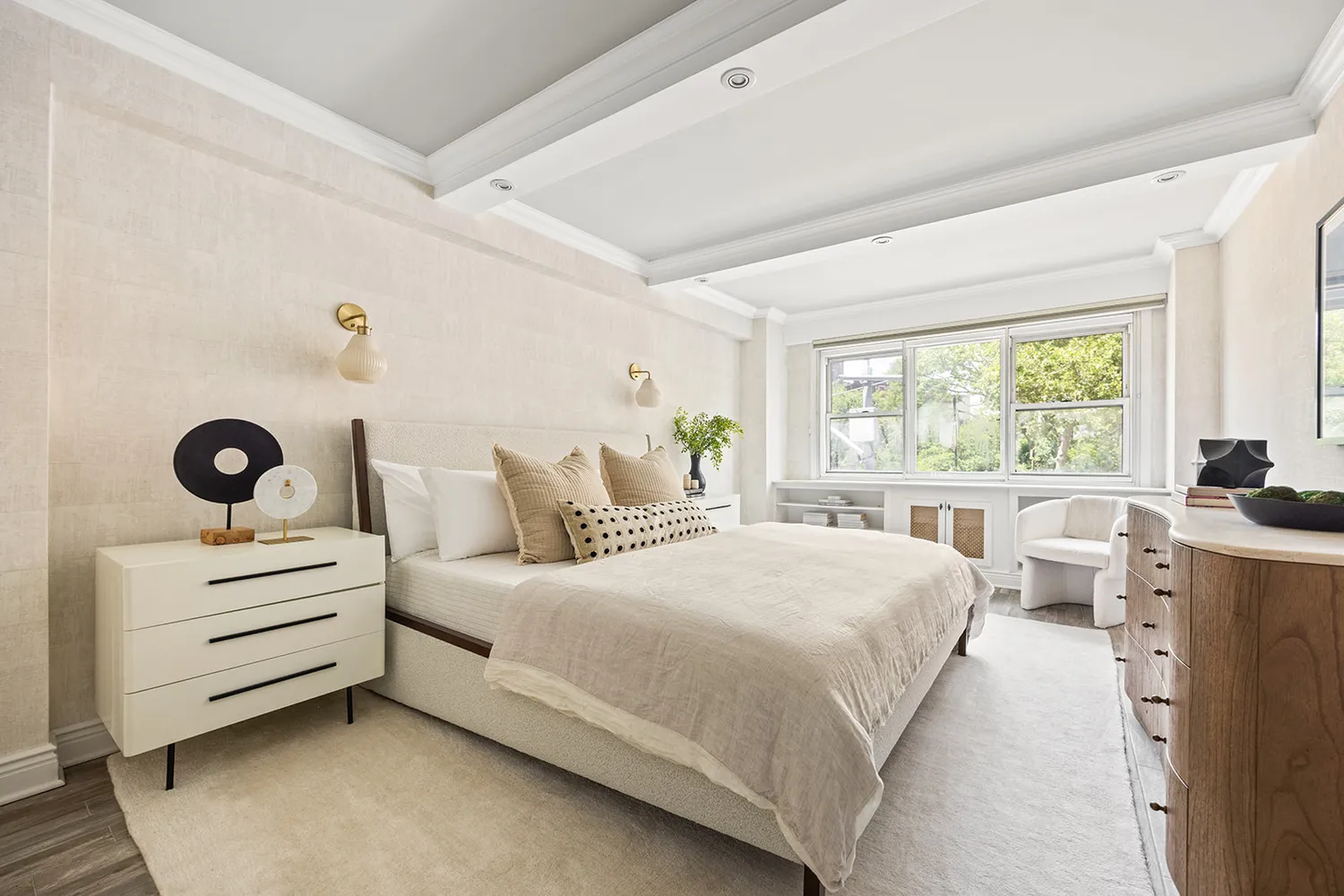 $17,000 | 69 West 9th Street, Unit 2B | Greenwich Village