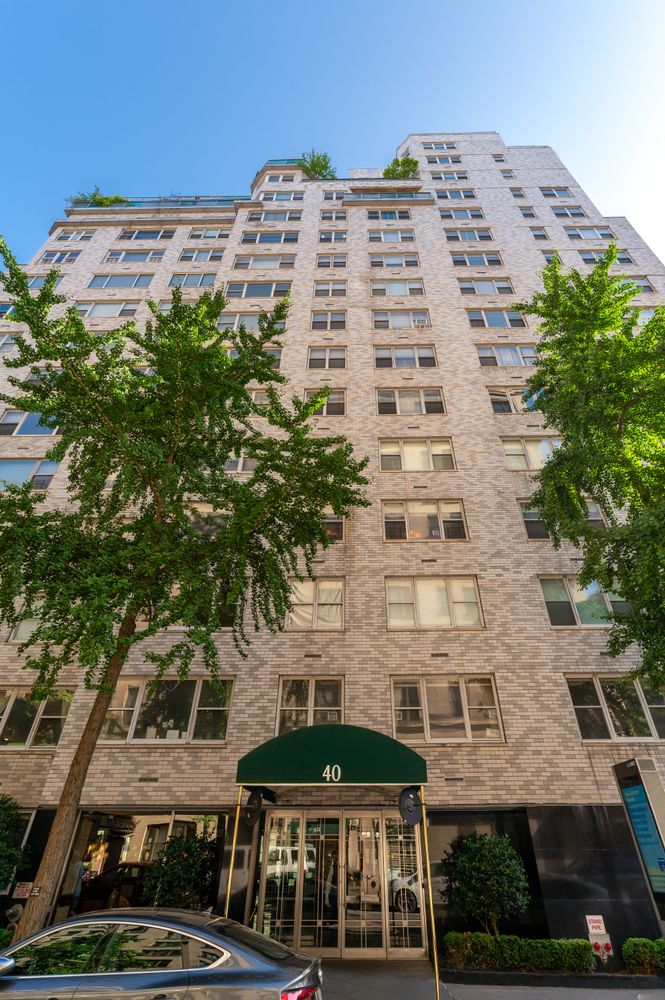 $2,435,000 | 40 East 84th Street, Unit 15A | Upper East Side