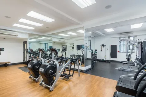 $2,600,000 | 25 5th Avenue, Unit 12F | Greenwich Village