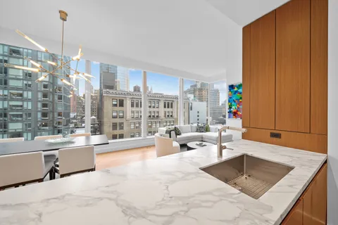 $3,095,000 | 15 East 30th Street, Unit 19B | NoMad