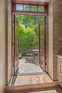 $3,295,000 | 4 East 82nd Street, Unit 1/2R | Upper East Side