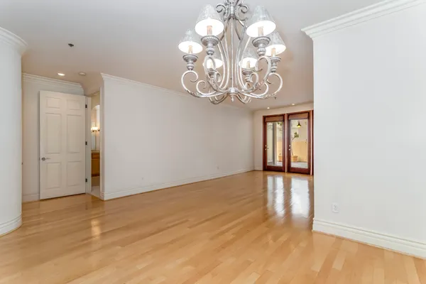 $1,149,988 | 10364 Almayo Avenue, Unit 103, Los Angeles, CA 90064