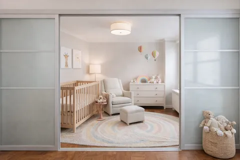 $749,000 | 225 East 57th Street, Unit 5K | Midtown East