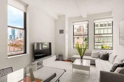 $1,500,000 | 140 West 22nd Street, Unit 9A | Chelsea