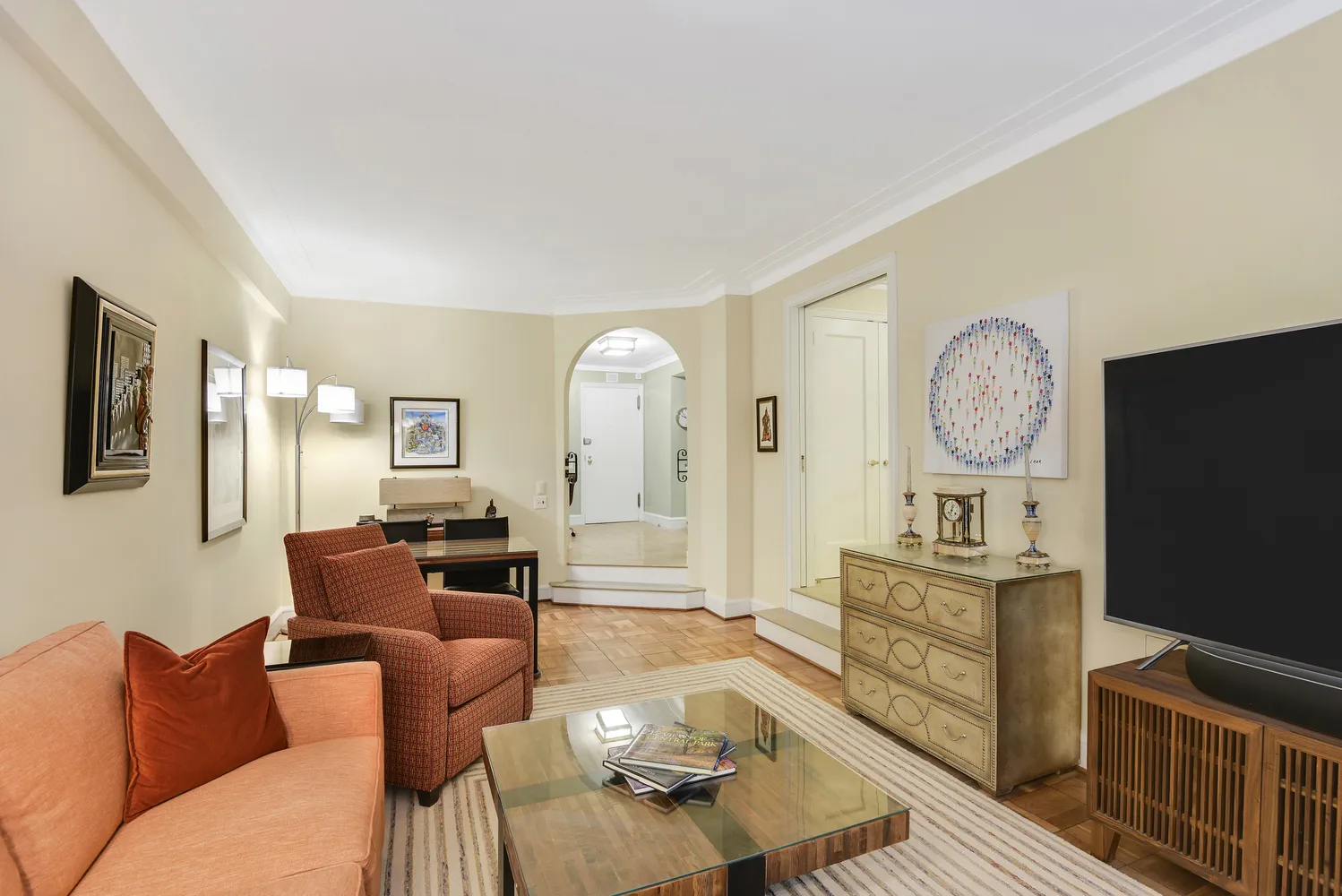 $1,240,000 | 25 Central Park West, Unit 3U | Upper West Side