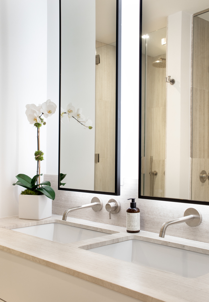 429 Kent Avenue, Unit TH16 Brooklyn, NY 11249 - Photo 2 of 4