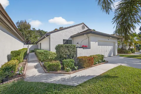 $519,000 | 77 Ironwood Way North, Palm Beach Gardens, FL 33418