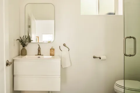 $2,849,000 | 11202 Canton Drive, Studio City, CA 91604