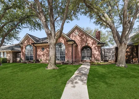 $549,000 | 7205 Highland Heather Lane, Dallas, TX 75248