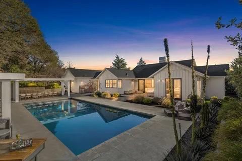 $4,590,000 | 519 Reed Court, Healdsburg, CA 95448