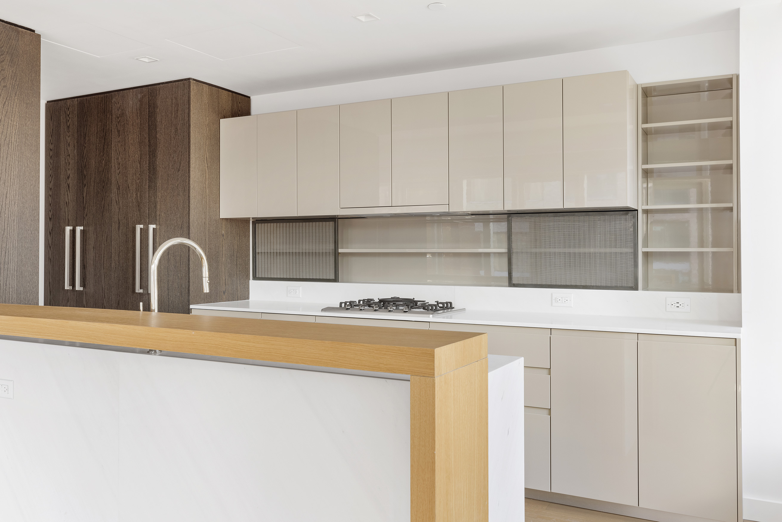 202 Broome Street, Unit 8M Manhattan, NY 10002 - Photo 5 of 18