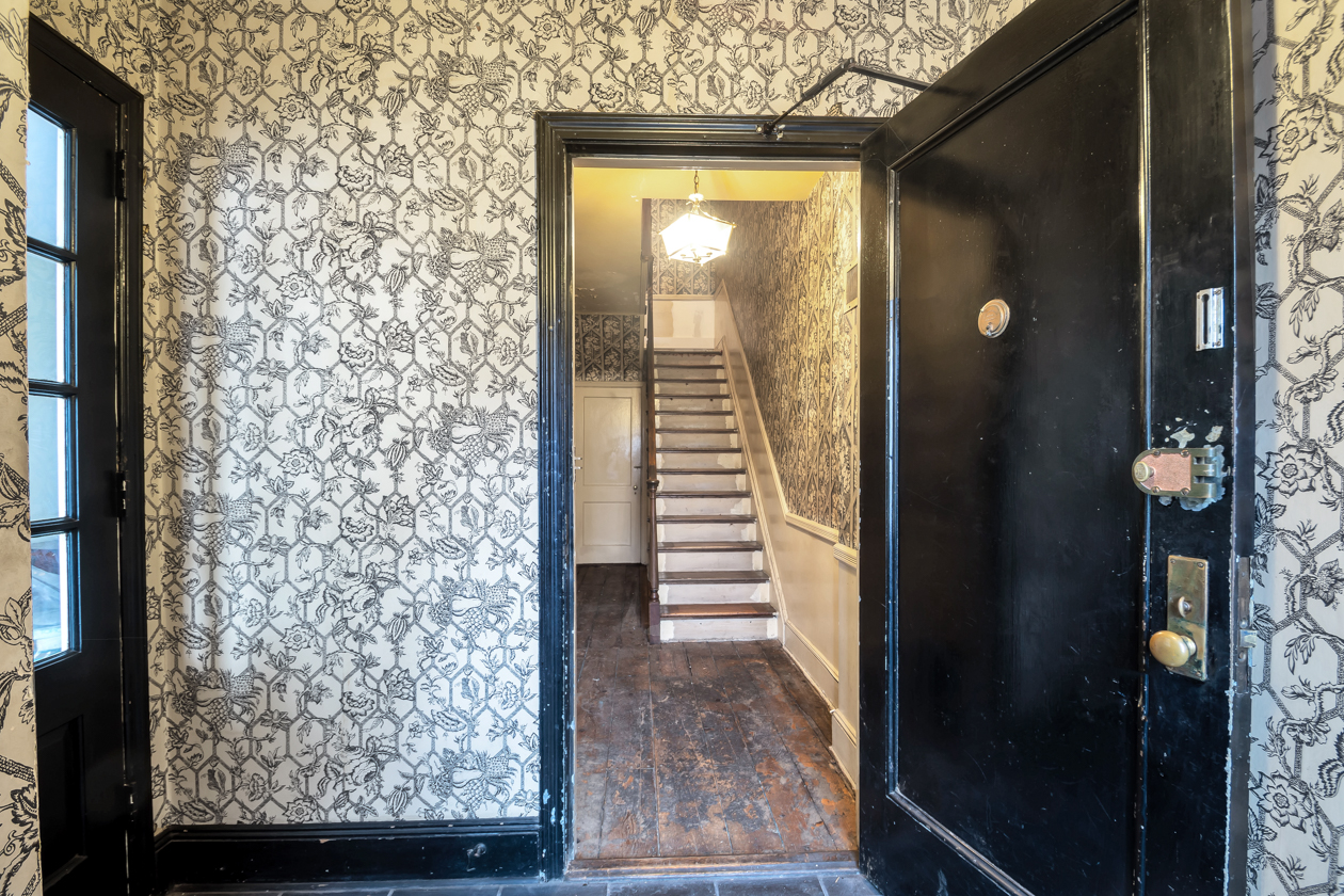 119 West 10th Street Manhattan, NY 10011 - Photo 2 of 29