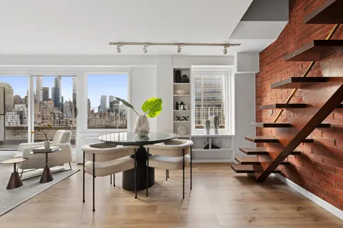 $950,000 | 1160 3rd Avenue, Unit PHB | Lenox Hill