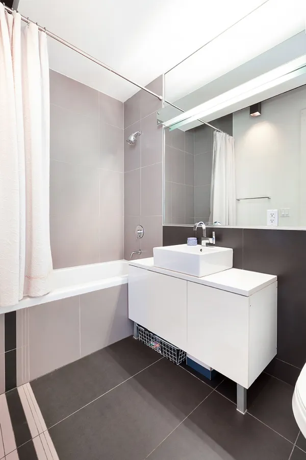 $7,500 | 15 Roebling Street, Unit 2A | Williamsburg