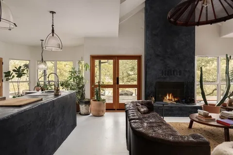$1,599,888 | 412 Rancho Grande Drive, Wimberley, TX 78676