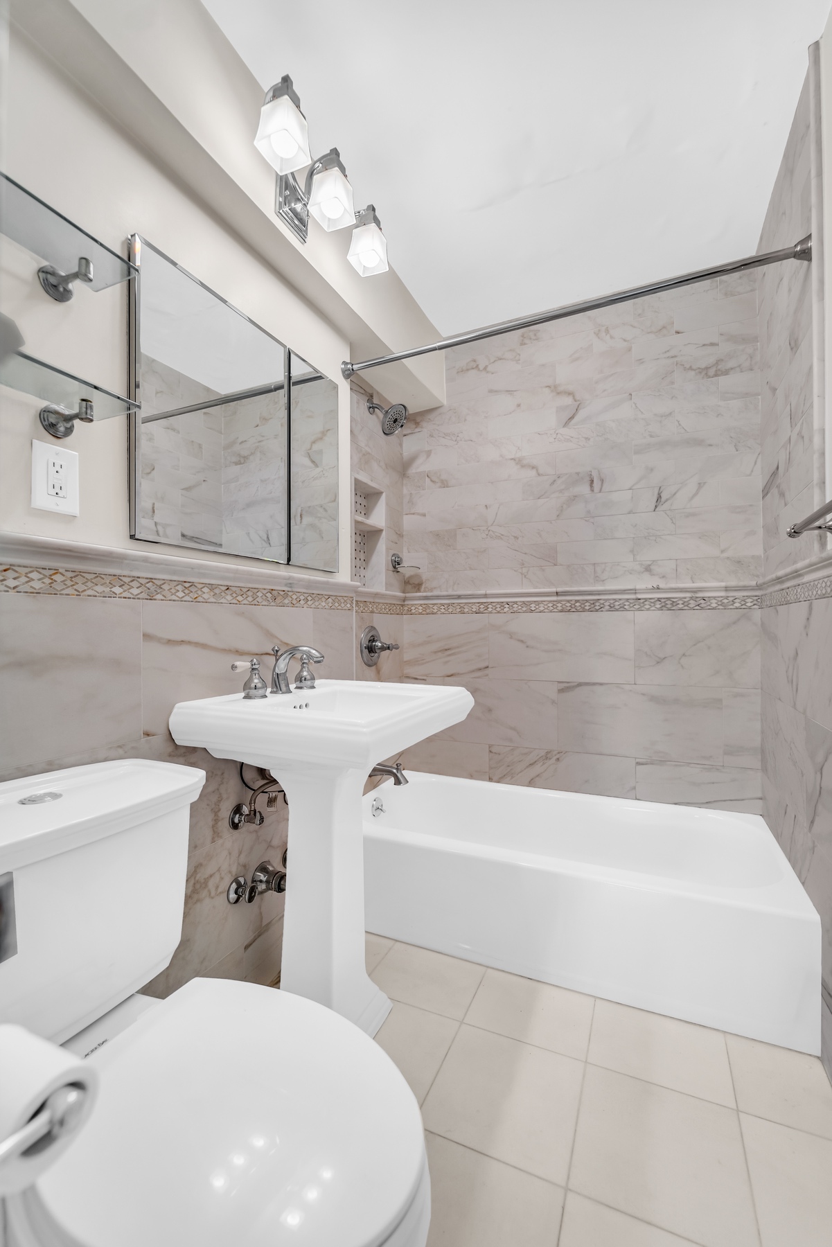 5700 Arlington Avenue, Unit 21T Bronx, NY 10471 - Photo 7 of 18