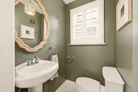 $2,500,000 | 5136 Macomb Street Northwest, Washington, DC 20016