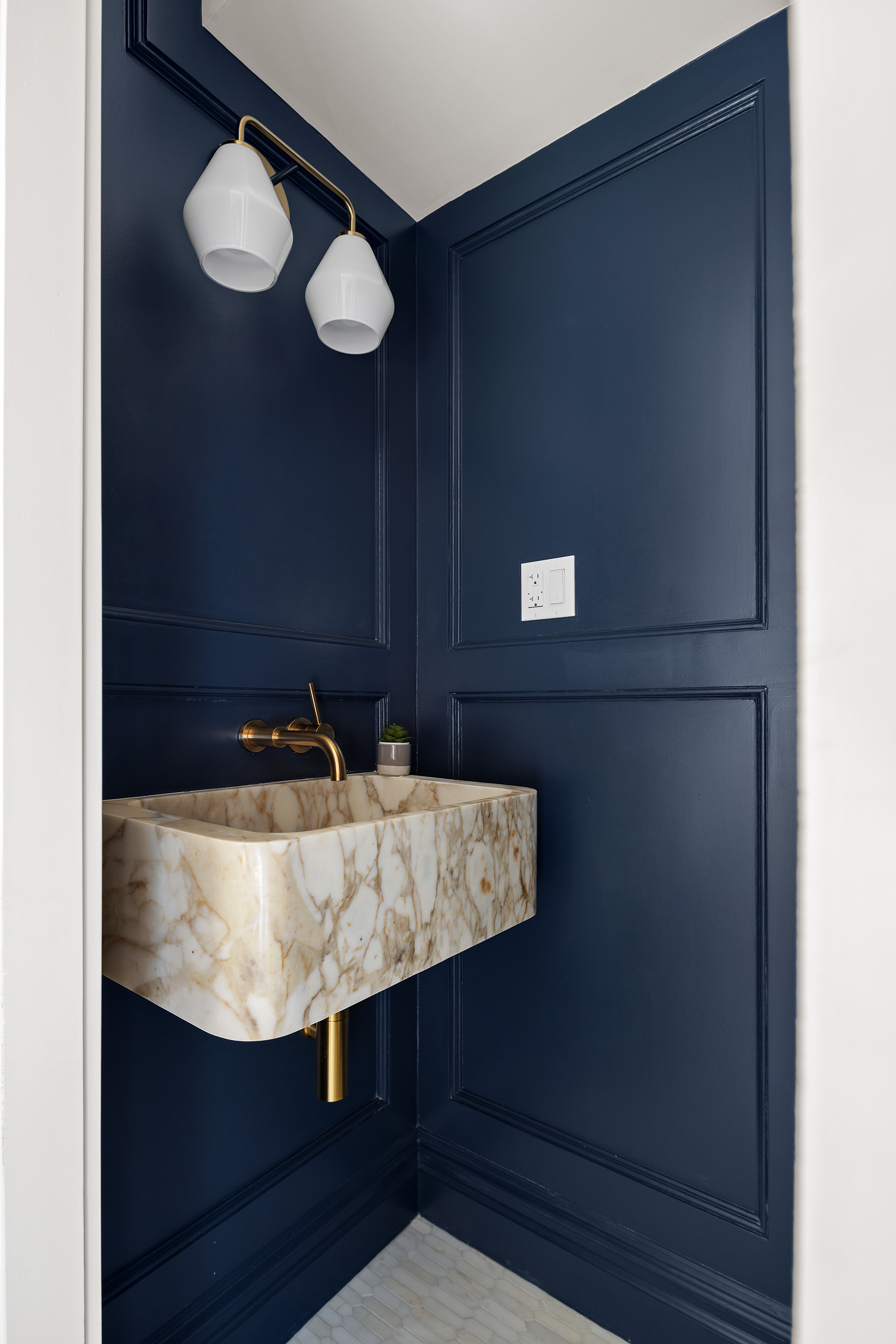 90 Putnam Avenue Brooklyn, NY 11238 - Photo 5 of 15 a bathroom with a sink and mirror