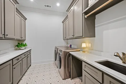 $785,000 | 14652 St Henry Street, Baton Rouge, LA 70820