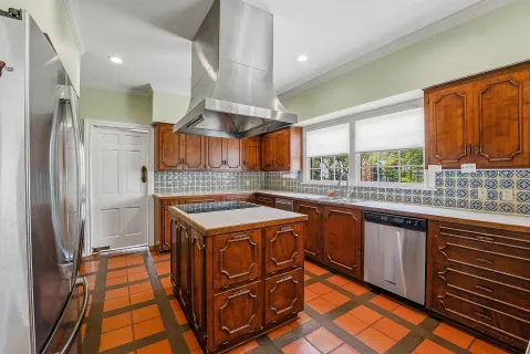 $725,000 | 1415 Foster Street, Lake Charles, LA 70601