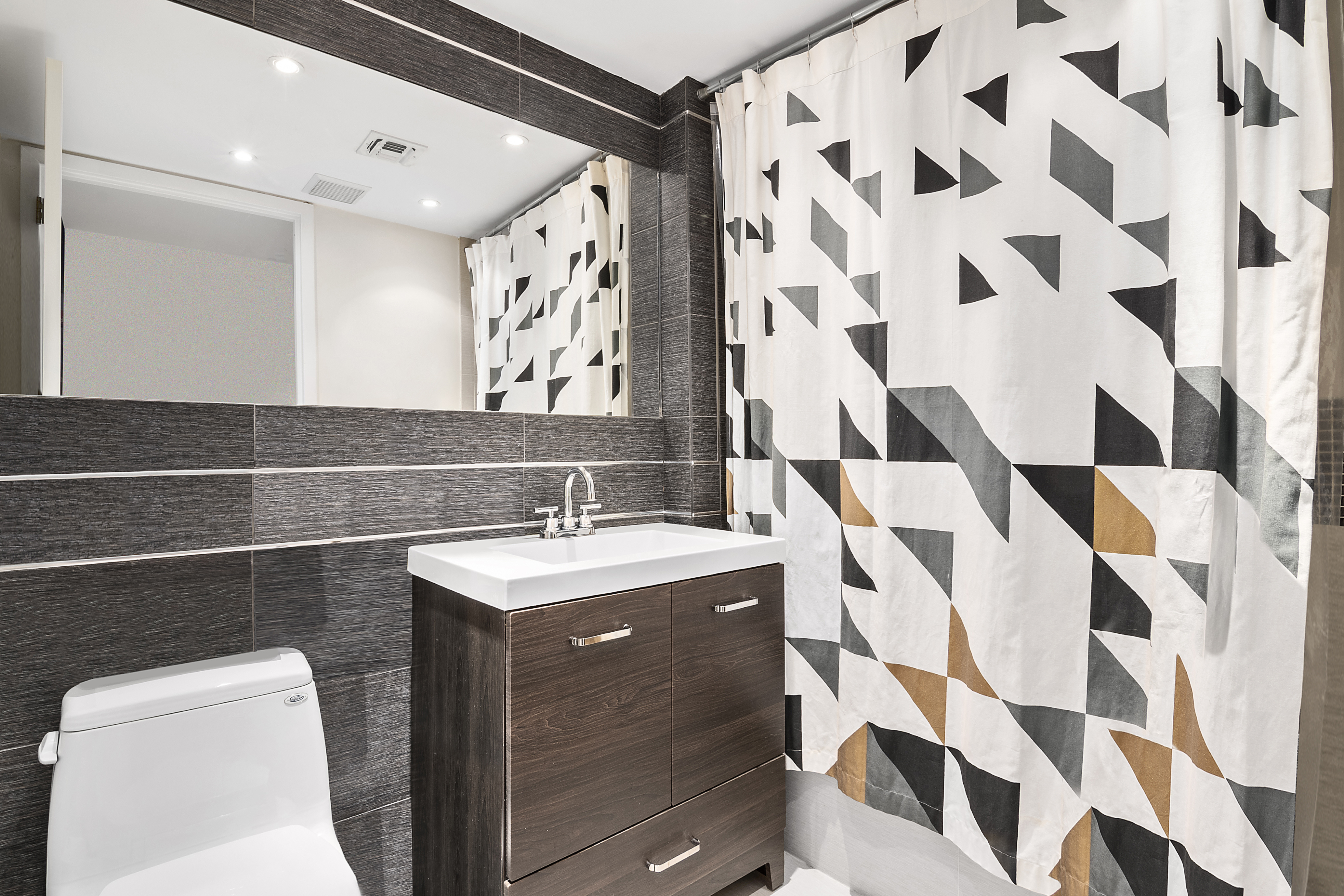 113 South 2nd Street, Unit 1A Brooklyn, NY 11249 - Photo 4 of 9