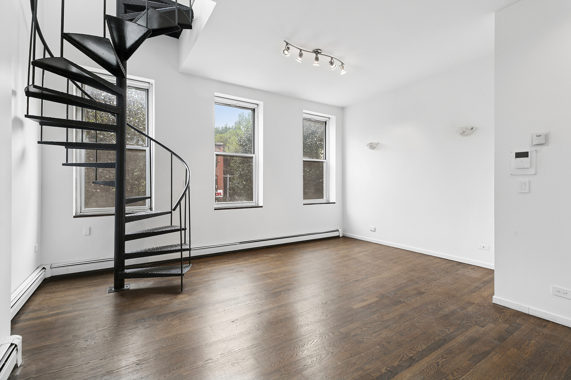 467 6th Avenue, Unit 3 Manhattan, NY 10011 - Photo 4 of 6