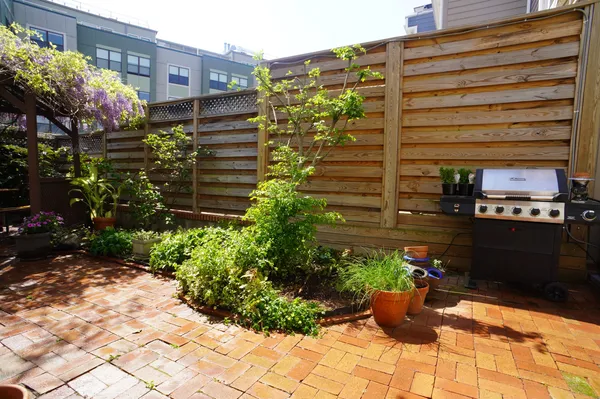 $1,460,000 | E Street Southeast, Washington, DC 20003