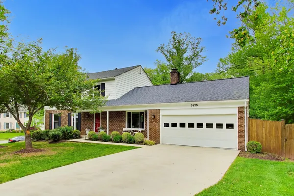 $950,000 | 5125 King David Boulevard, Annandale, VA 22003