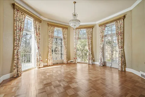 Contact Agent | 3130 Woodland Drive Northwest, Washington, DC 20008