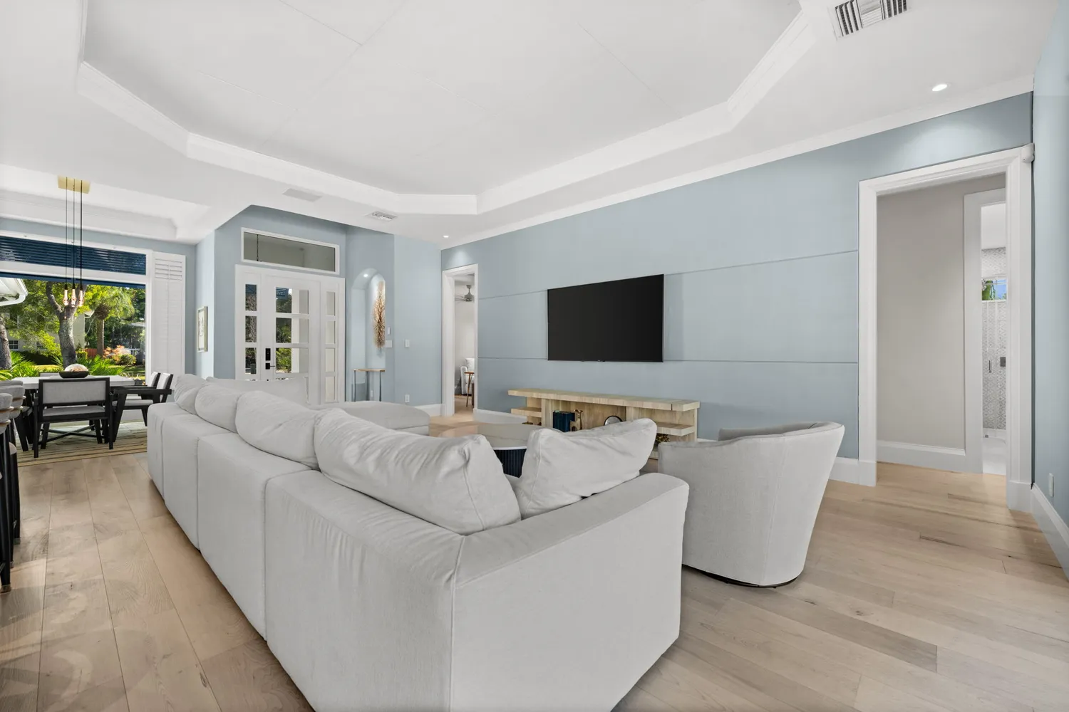 $2,500,000 | 1963 Bethany Place, Naples, FL 34109