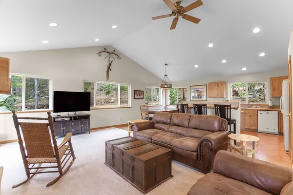 $730,000 | 8 Yuma Trail, Evergreen, CO 80439