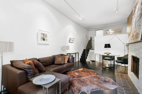 $799,000 | 133 East 15th Street, Unit 1B | Gramercy