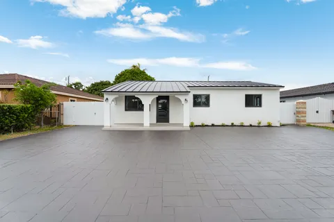 $798,000 | 851 West 35th Street, Hialeah, FL 33012