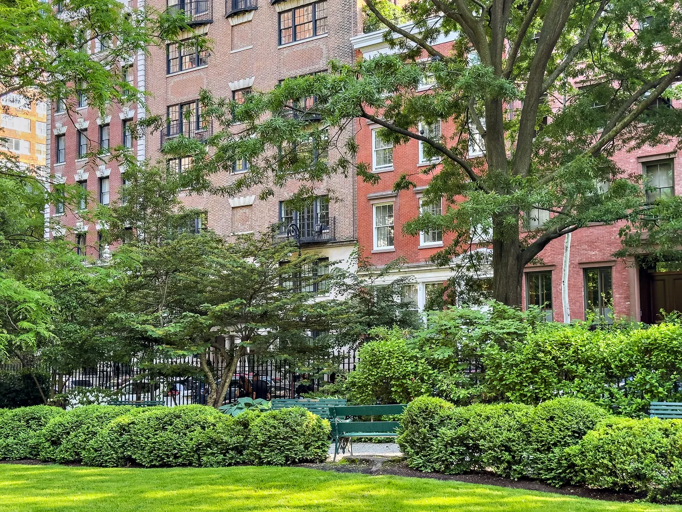 $3,650,000 | 24 Gramercy Park South, Unit 1/2E | Gramercy