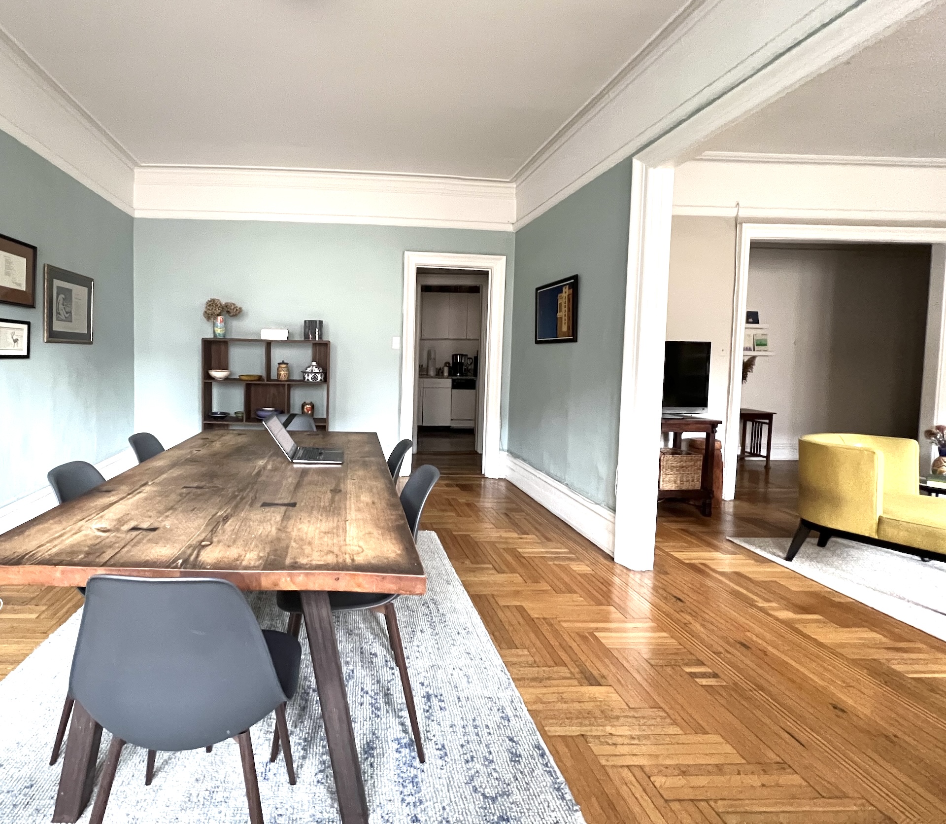 59 Livingston Street, Unit 4C Brooklyn, NY 11201 - Photo 2 of 11 a dining room with a table and chairs