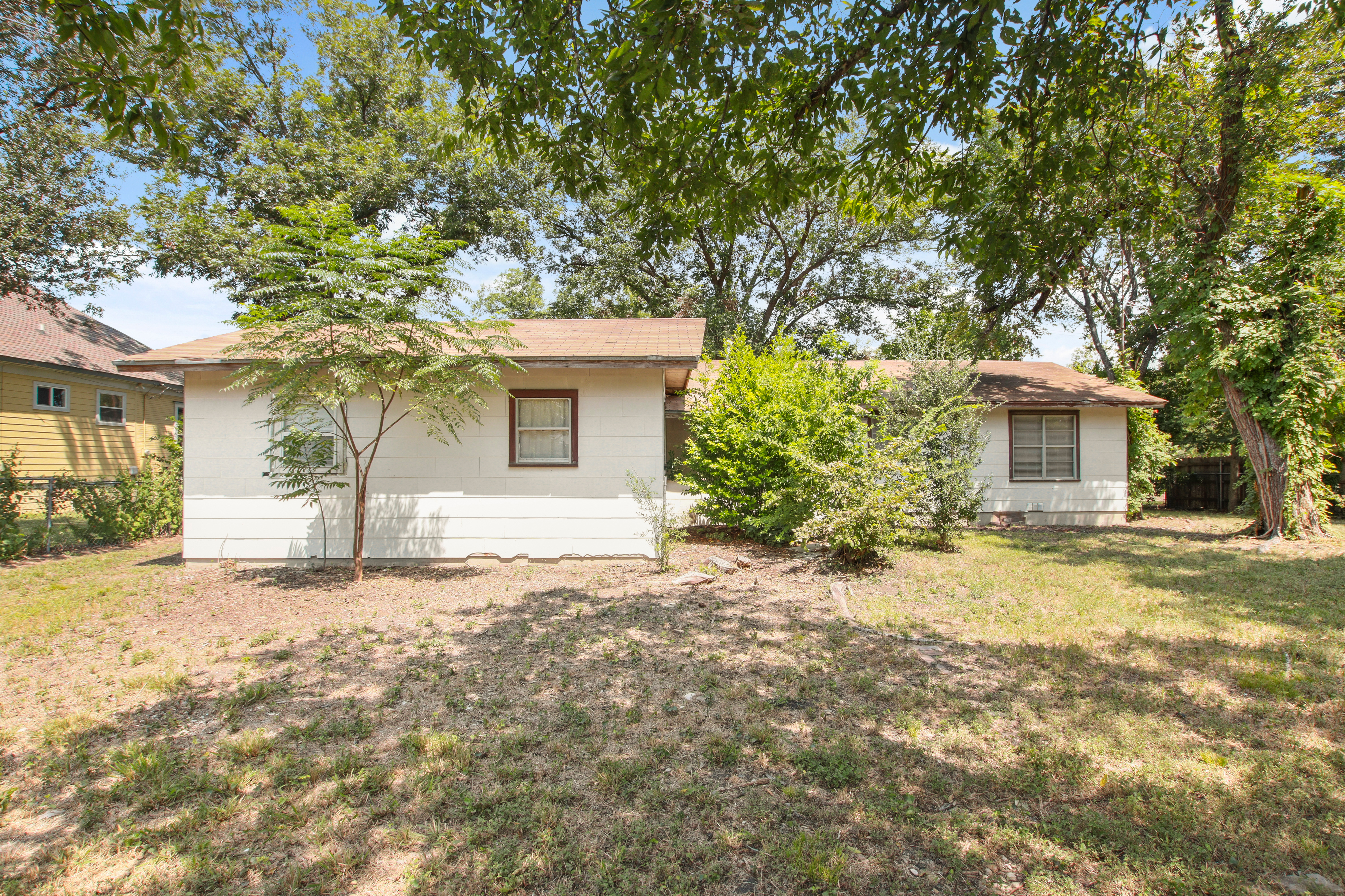 1007 Kimbro Street Taylor, TX 76574 - Photo 21 of 34