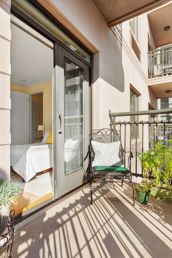 189 Bridge Street, Unit 3A Brooklyn, NY 11201 - Photo 9 of 19 a view of a balcony with wooden floor