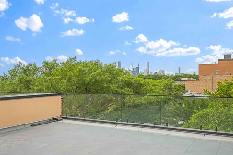 $1,325,000 | 90 Herbert Street, Unit 4B | Williamsburg