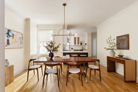 $1,999,000 | 385 Clinton Street, Unit 2L | Carroll Gardens